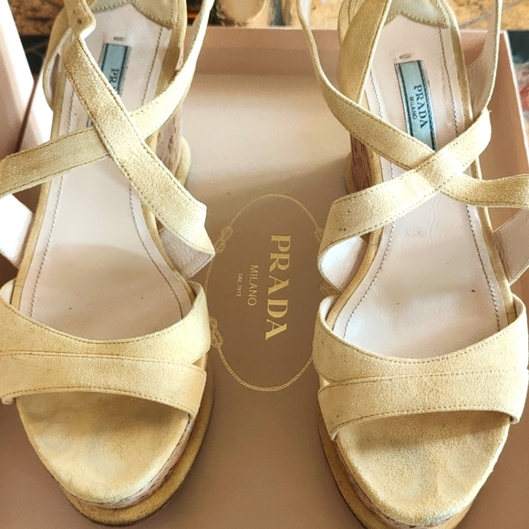 Prada shoes - Picture 1 of 3